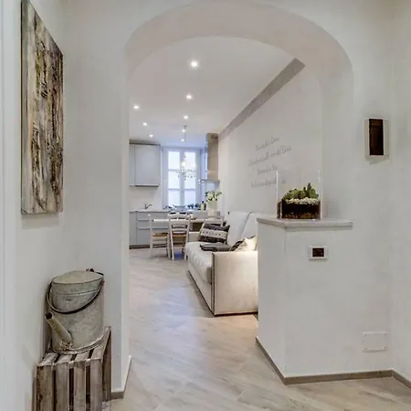 Picinquecomolake Como